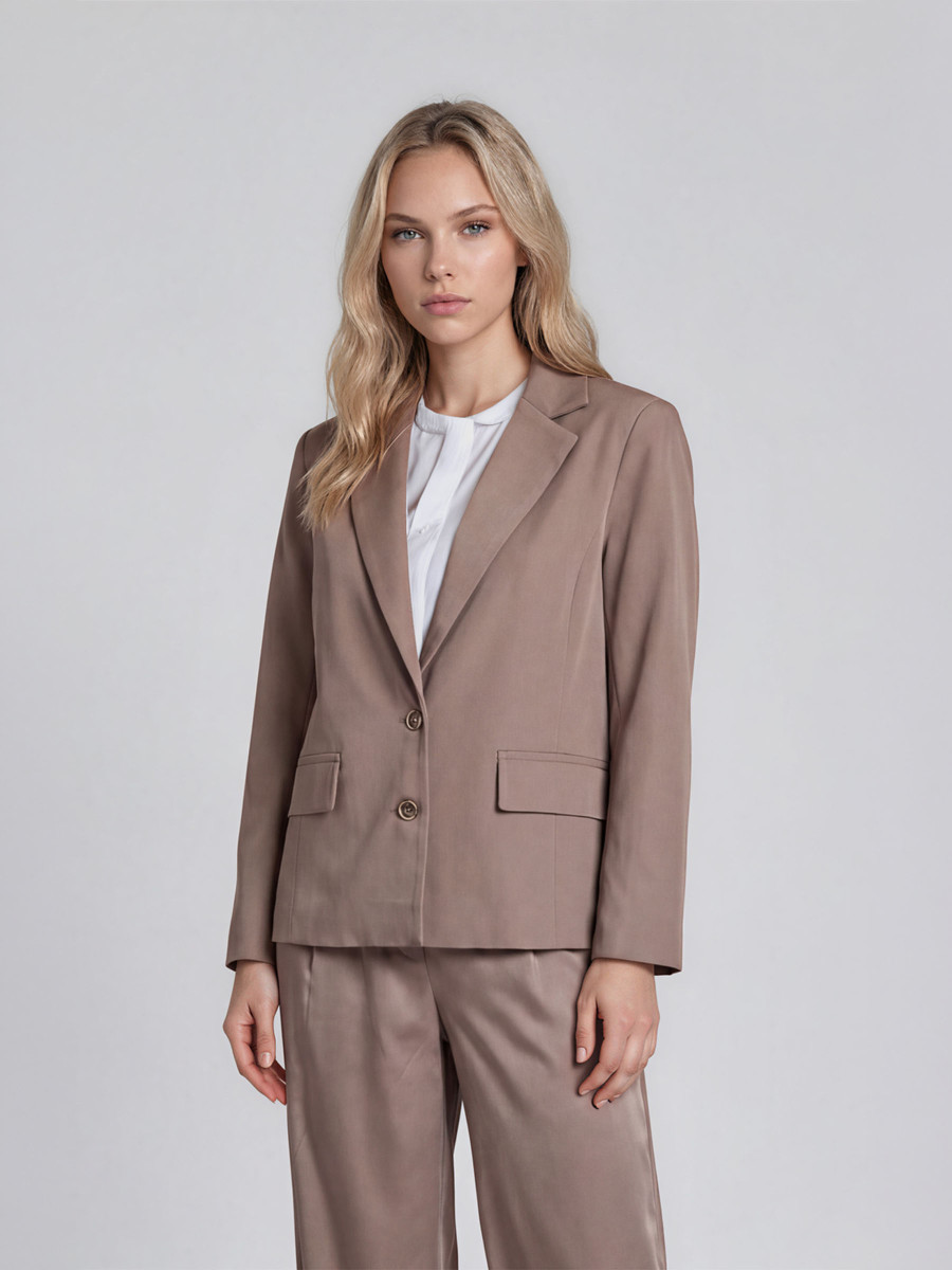 Blazer with notched lapels