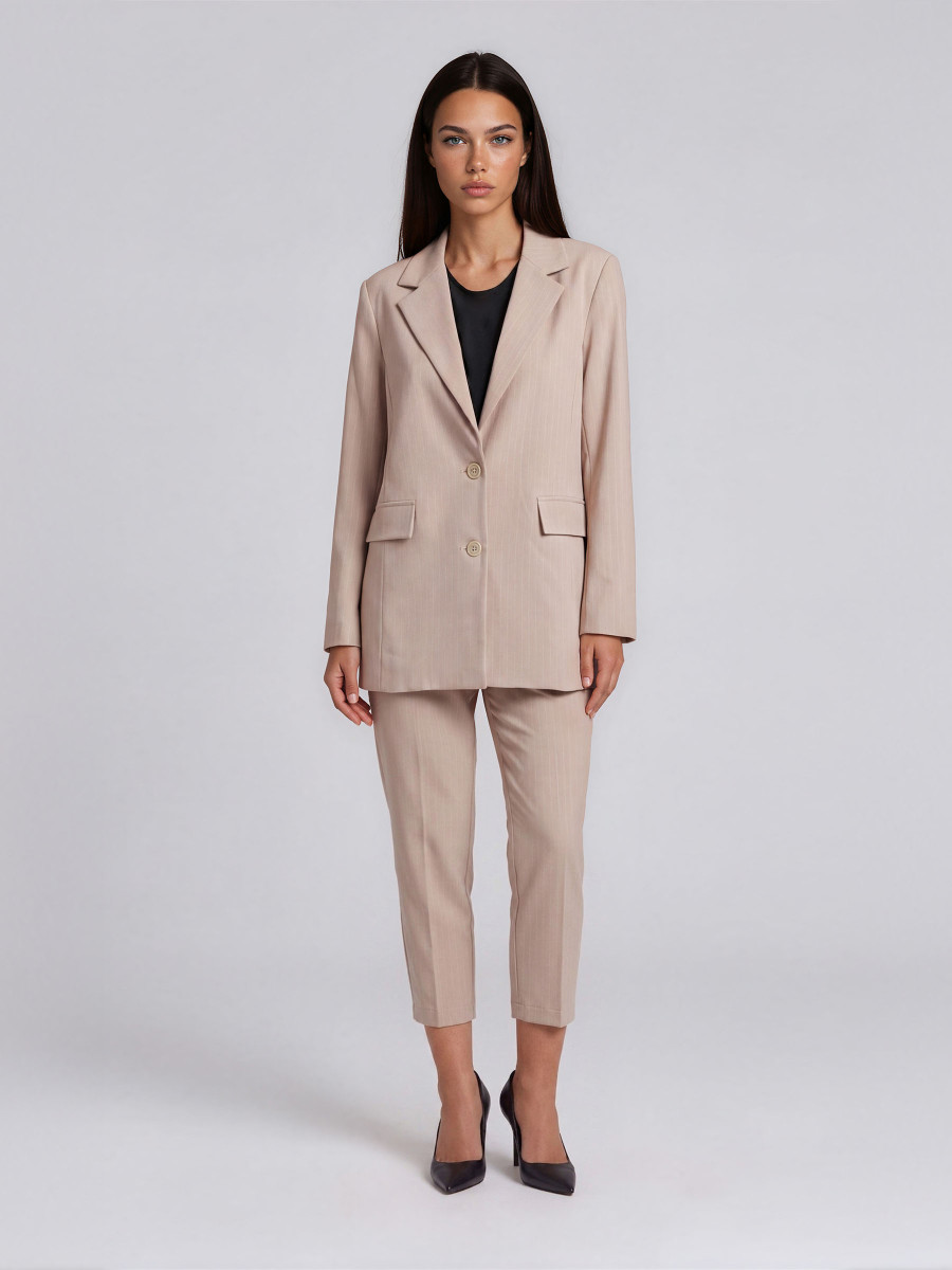 Long blazer with notched lapels
