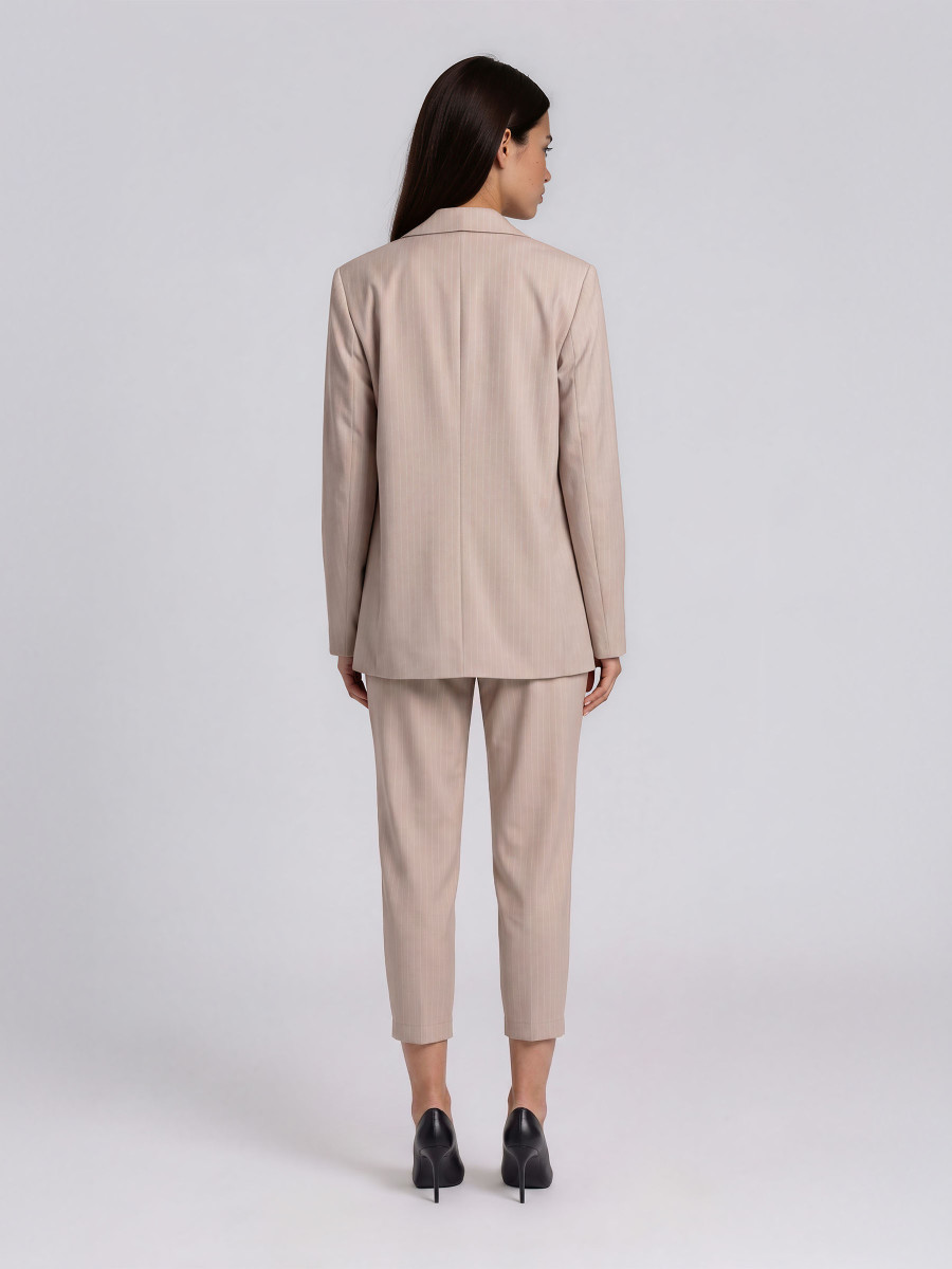Long blazer with notched lapels
